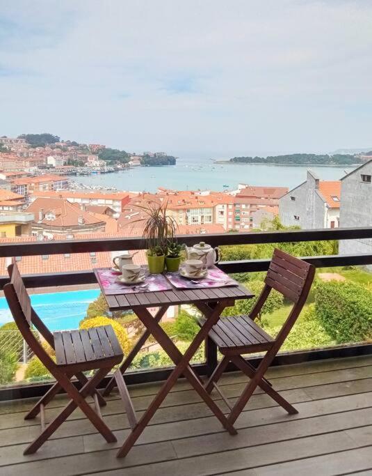 Terraza Y Piscina Con Vistas Espectaculares Al Mar Parking Cubierto Apartment San Vicente De La Barquera Exterior photo