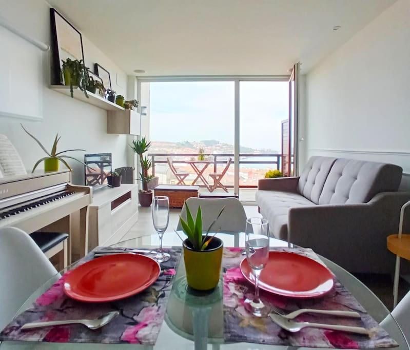 Terraza Y Piscina Con Vistas Espectaculares Al Mar Parking Cubierto Apartment San Vicente De La Barquera Exterior photo